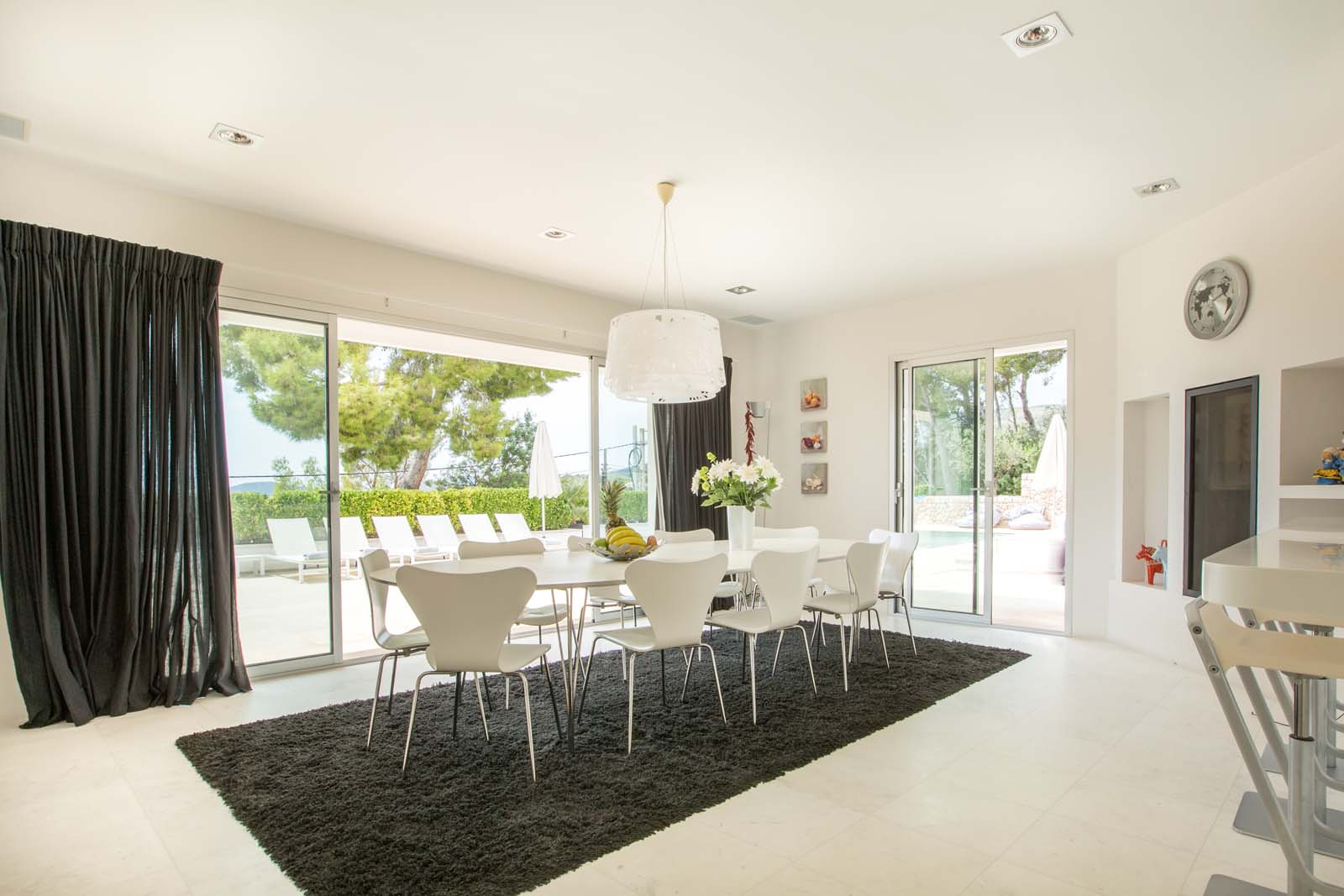 Casa Blanca Luxury Villa in Mallorca to rent SunBoutique